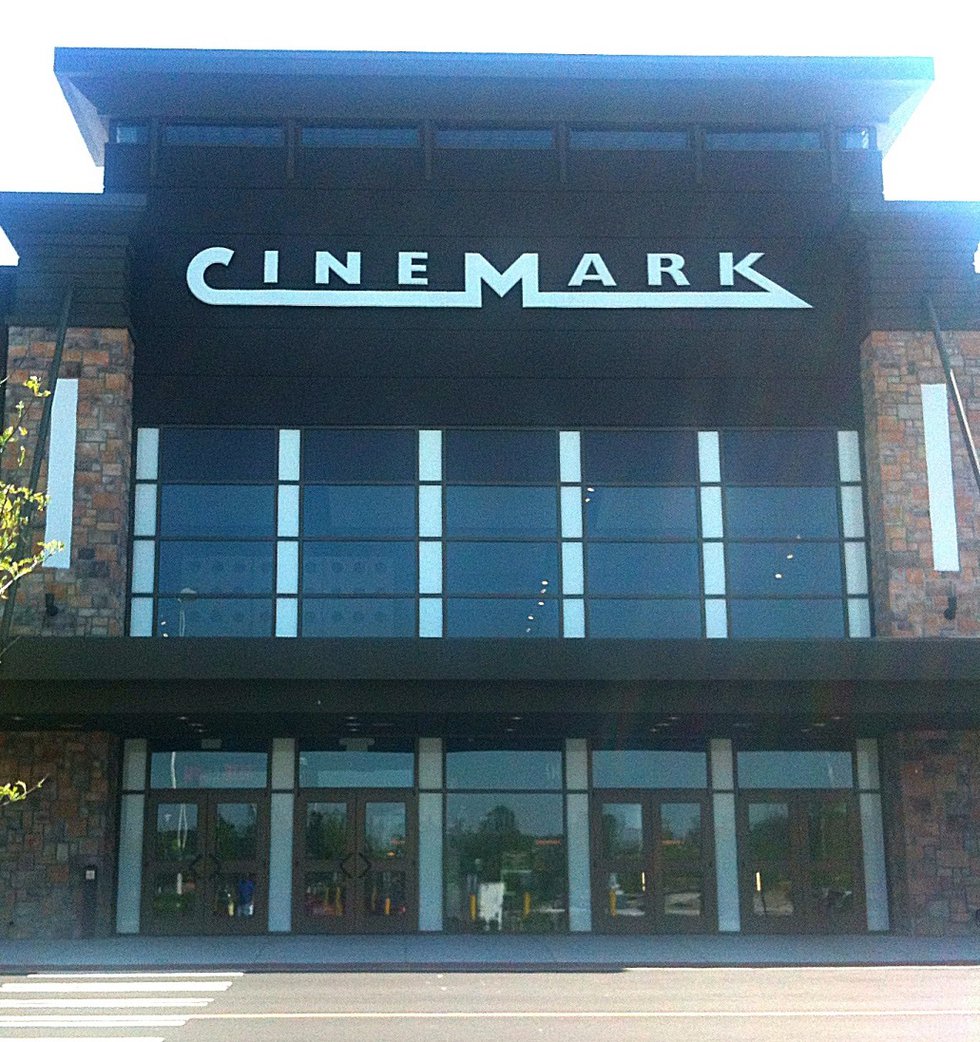 Cinemark Mall St Matthews
